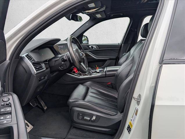 Used 2019 BMW X5 xDrive40i w/ M Sport Package AWD/4WD image 15