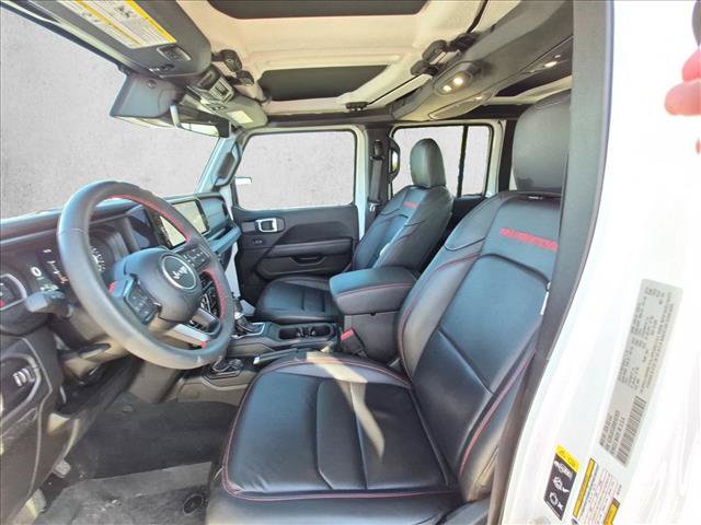 Used 2024 Jeep Wrangler Unlimited Rubicon AWD/4WD image 12