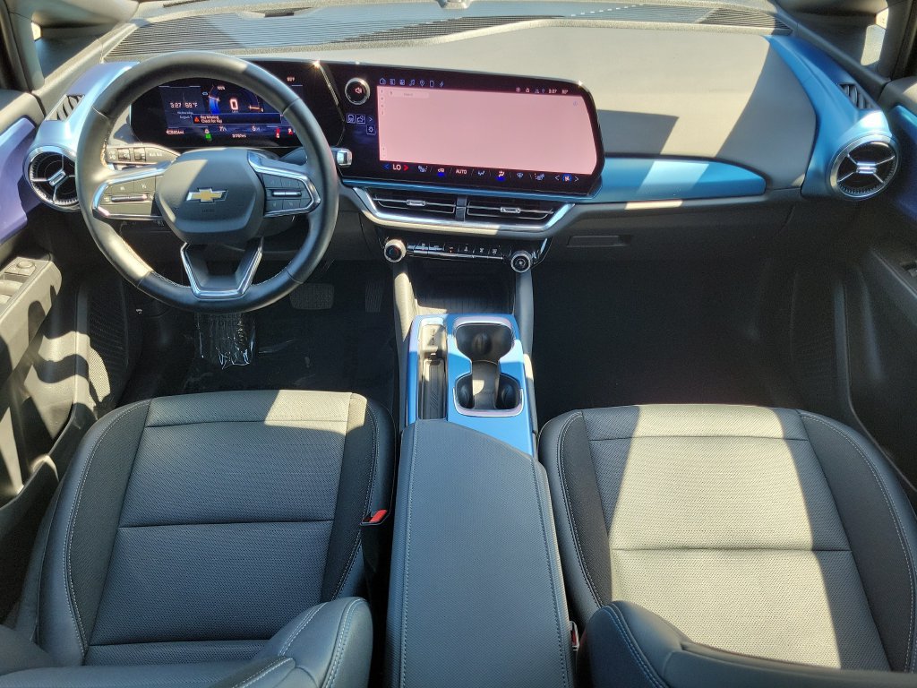 Used 2024 Chevrolet Equinox EV LT AWD/4WD image 19
