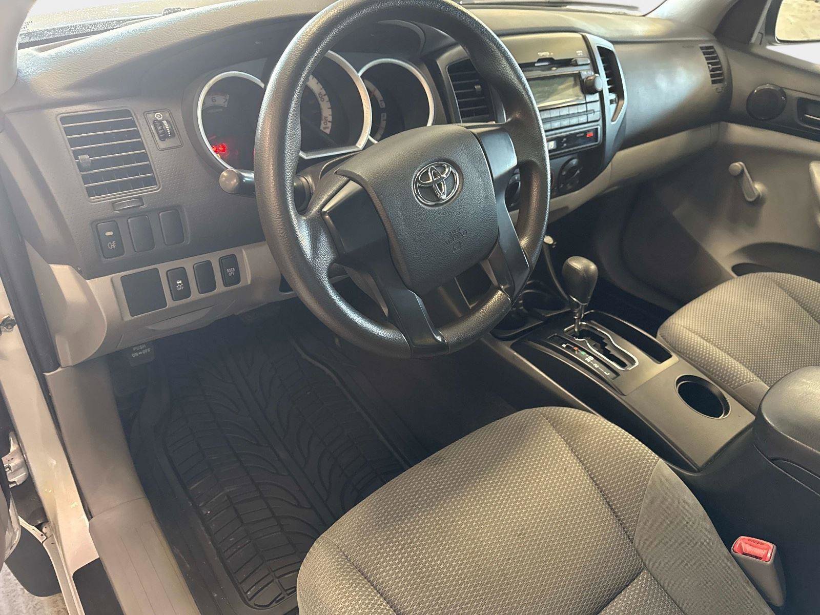 Used 2012 Toyota Tacoma image 13