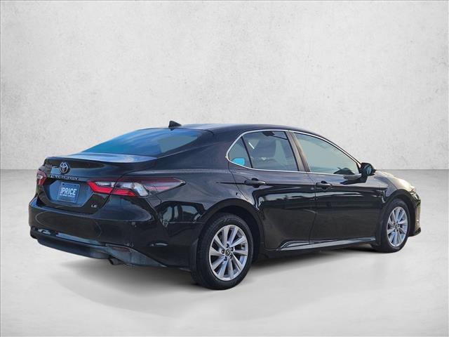 Used 2022 Toyota Camry LE image 5