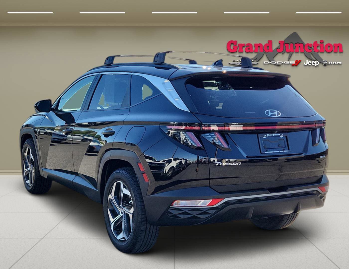Used 2022 Hyundai Tucson SEL w/ Convenience Package AWD/4WD image 5