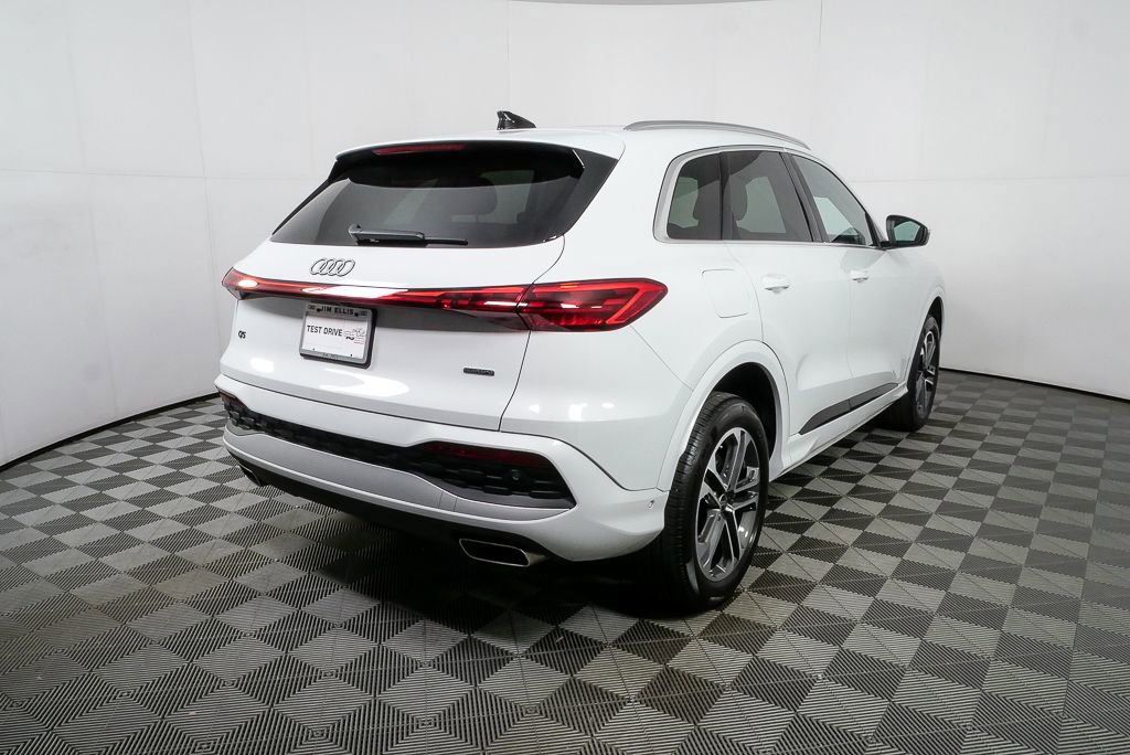 Used 2025 Audi Q5 Premium Plus w/ Premium Plus image 3