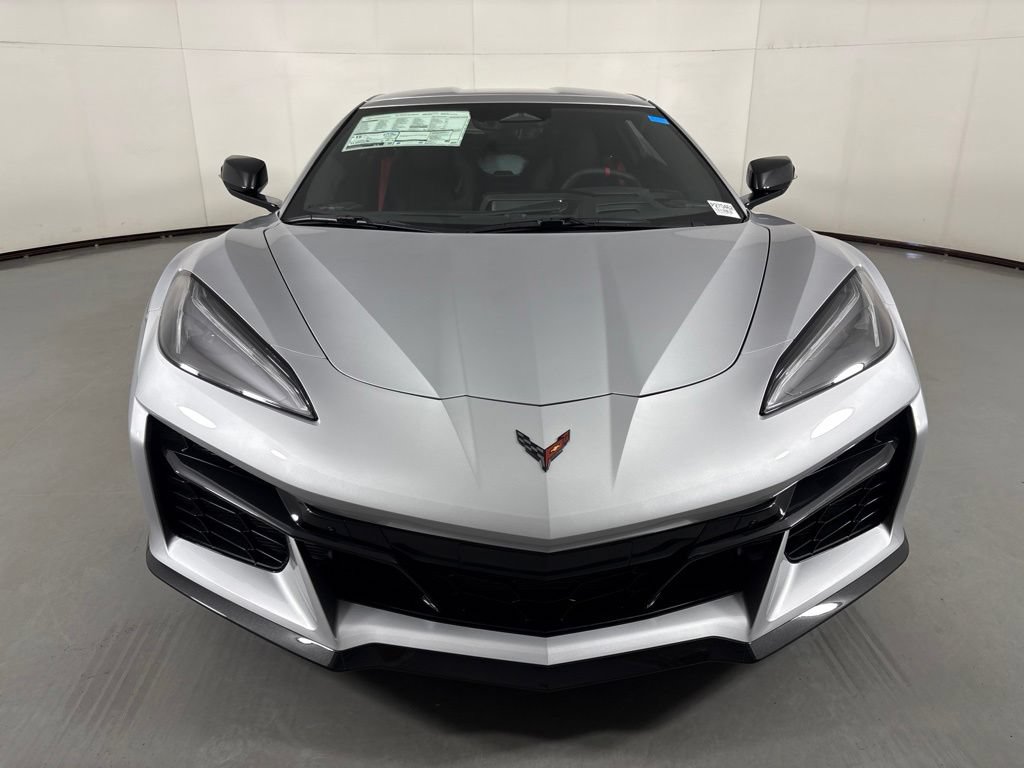 New 2027 Chevrolet Corvette Z06 w/ Stealth Interior Trim Package RWD image 4