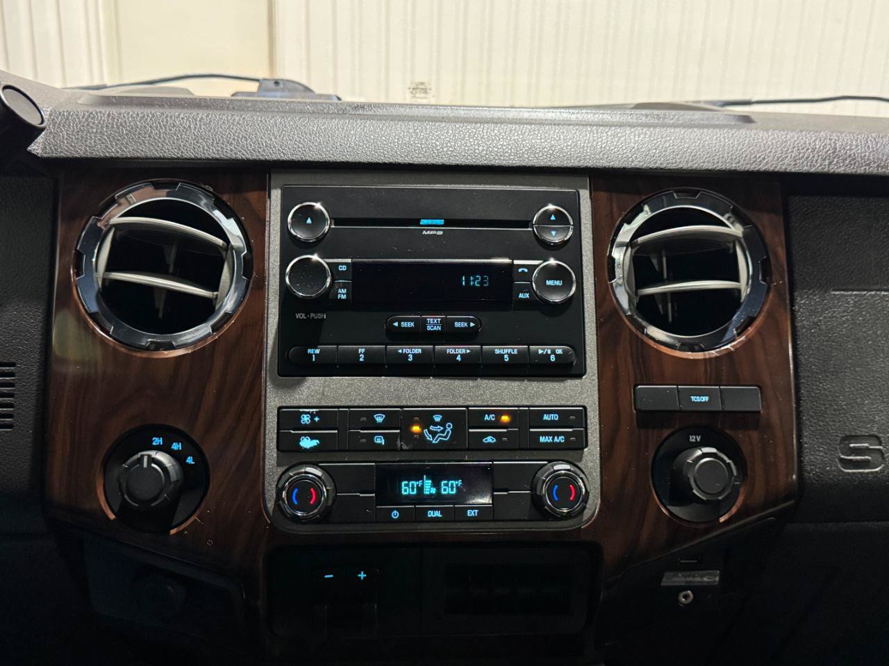 Used 2011 Ford F350 Lariat w/ Chrome Pkg AWD/4WD image 26