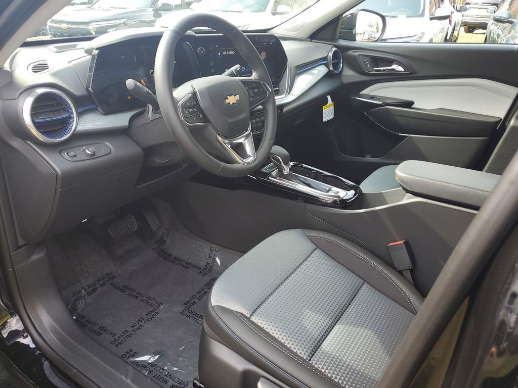 New 2026 Chevrolet Trax LT w/ Sunroof Package image 18