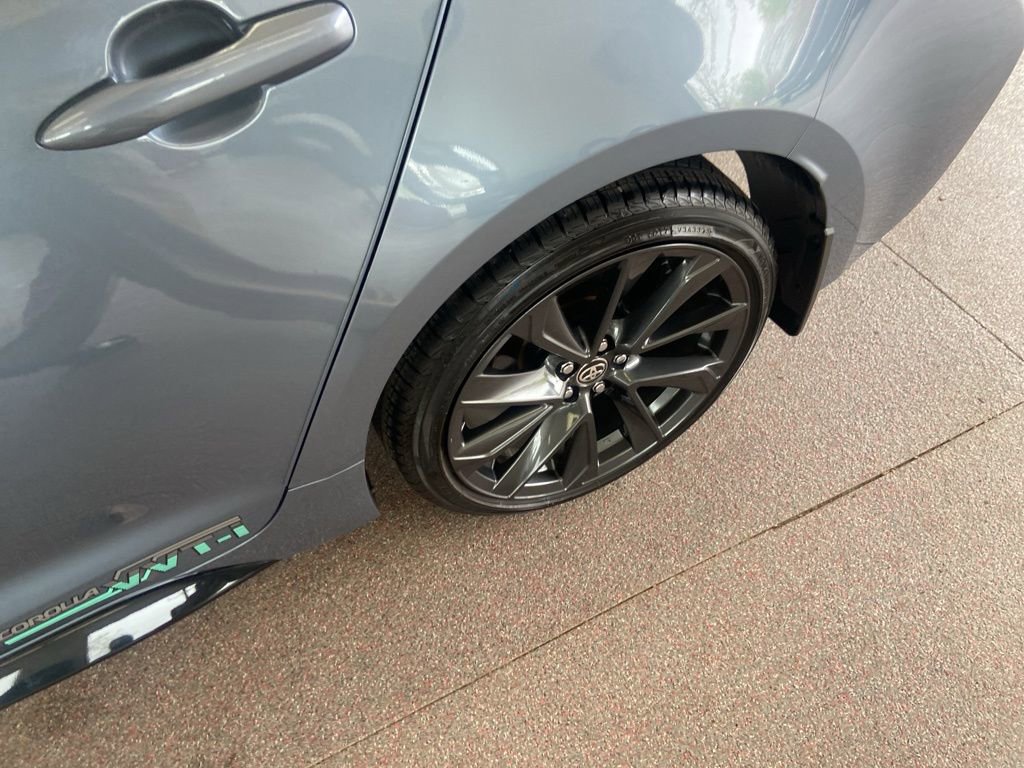 Used 2024 Toyota Corolla SE w/ SE Convenience Package FWD image 6