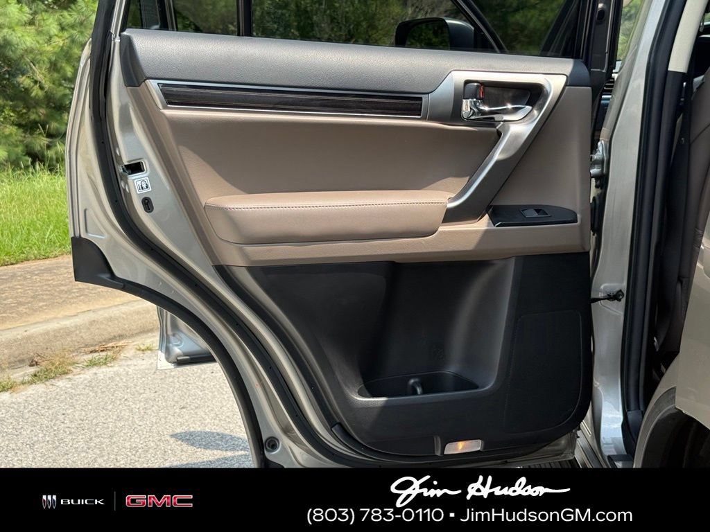 Used 2022 Lexus GX 460 Premium w/ Premium Package AWD/4WD image 25