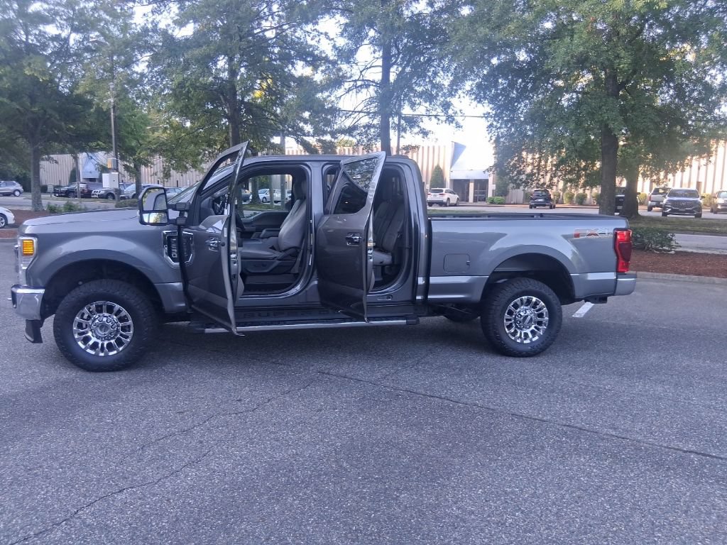 Used 2021 Ford F250 4x4 Crew Cab Super Duty image 18