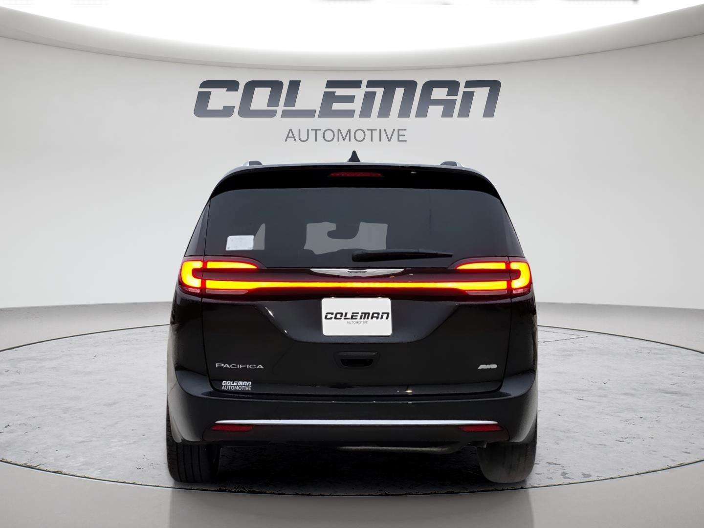 New 2026 Chrysler Pacifica Pinnacle image 4