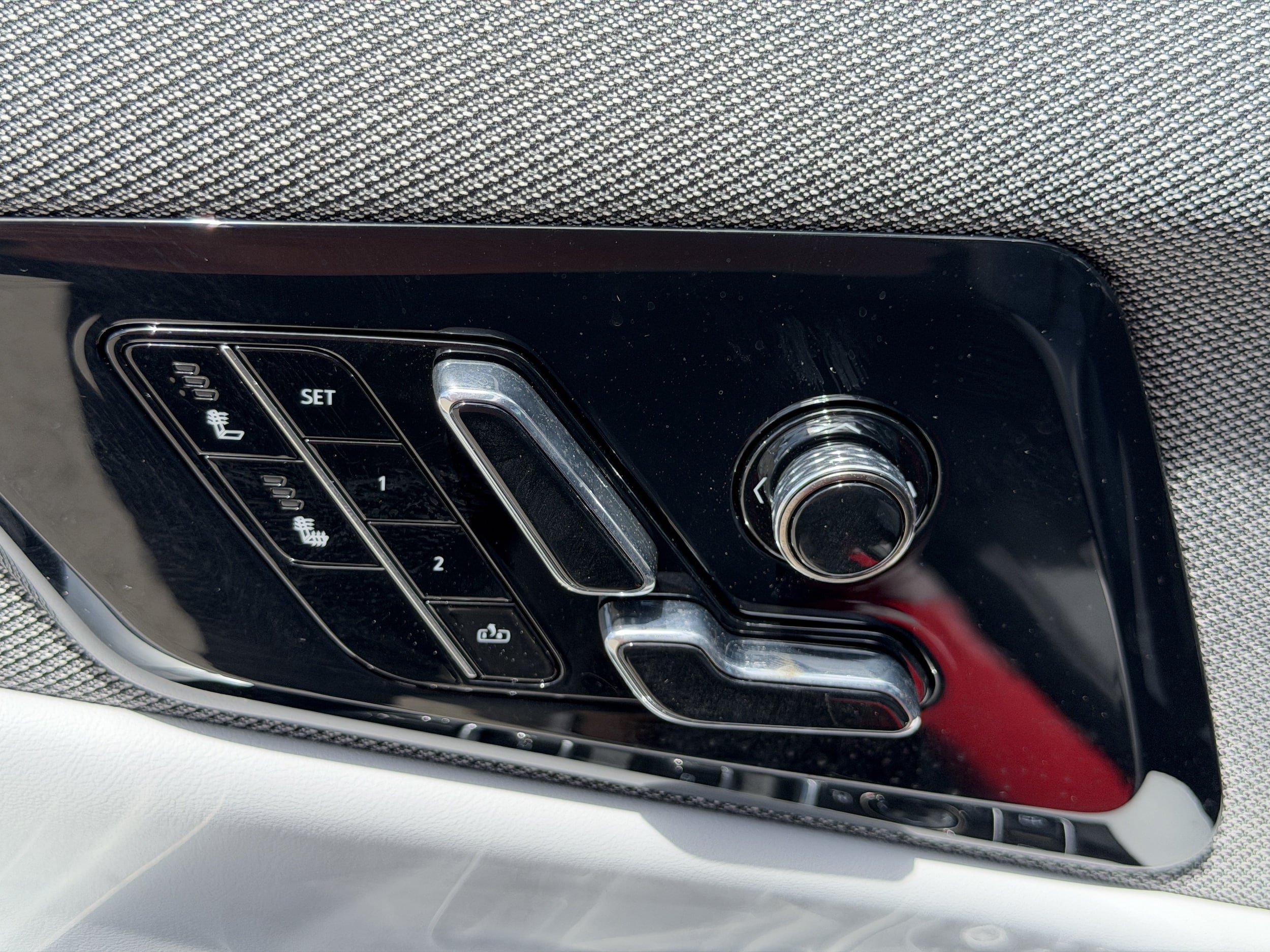 New 2026 Cadillac Optiq Luxury 1 RWD image 18