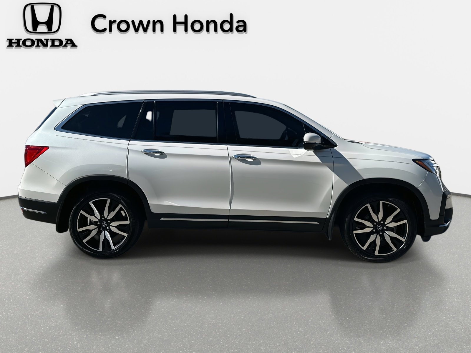 Used 2022 Honda Pilot Touring image 5