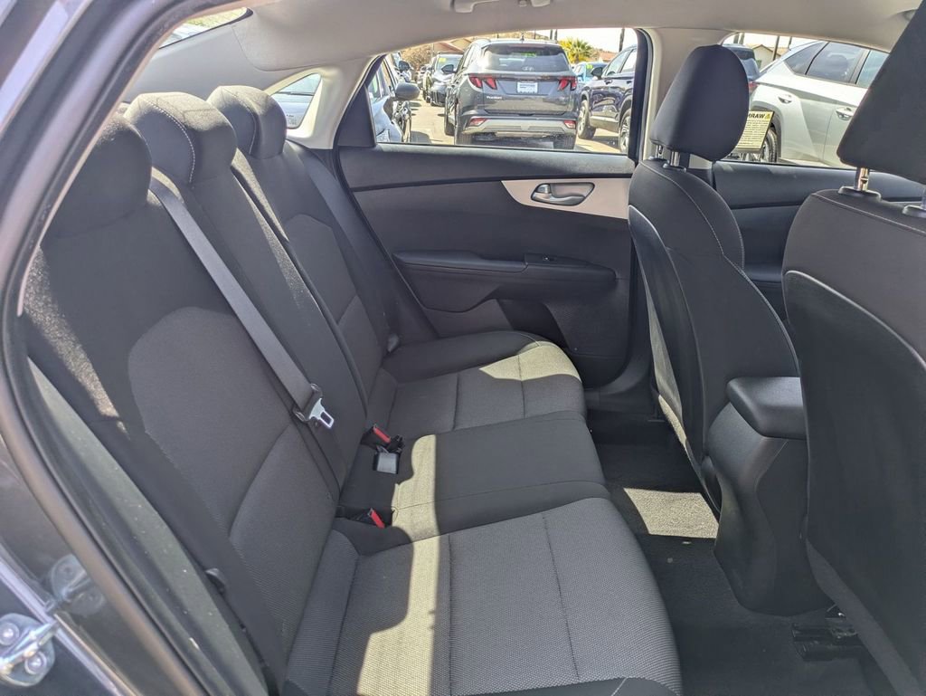 Used 2023 Kia Forte LXS w/ LXS Technology Package image 27