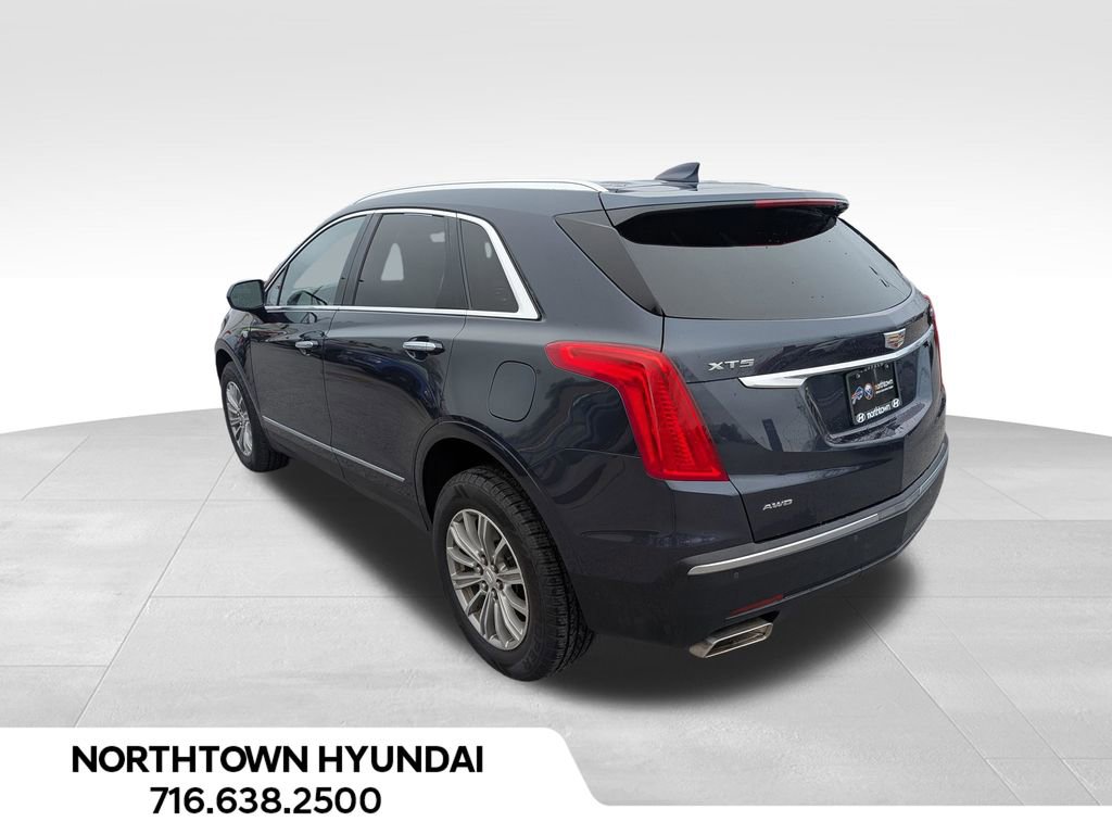 Used 2018 Cadillac XT5 Luxury w/ Driver Awareness Package AWD/4WD image 3