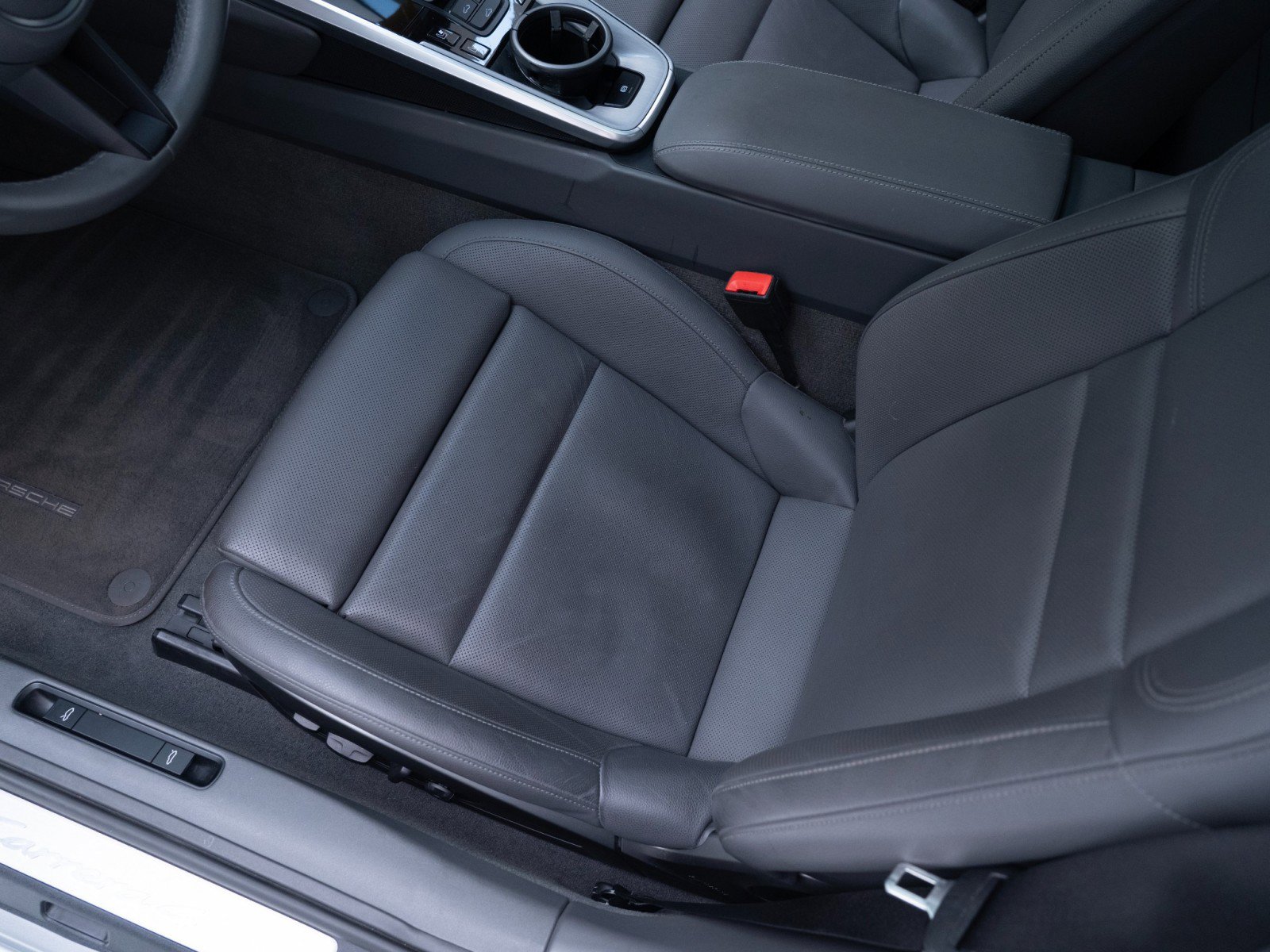 Certified 2022 Porsche 911 Carrera 4 AWD/4WD image 16