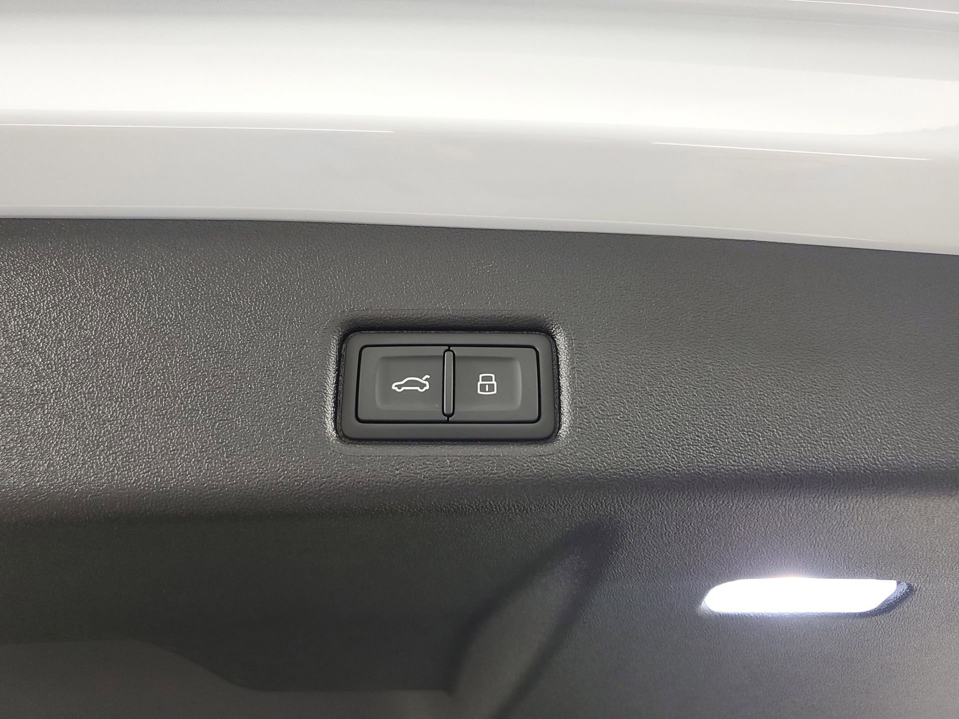 New 2025 Audi SQ5 Premium Plus image 20