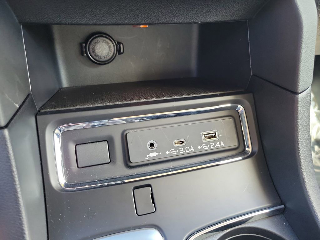 Used 2025 Subaru Ascent Premium image 29