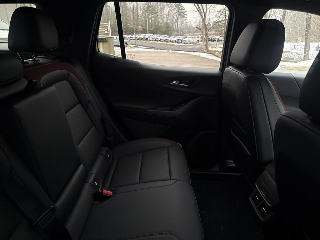 Used 2026 Chevrolet Equinox RS image 10