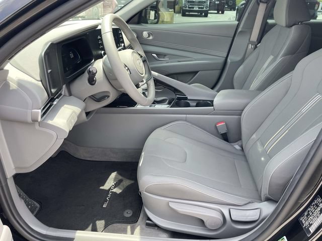 Used 2026 Hyundai Elantra SEL Sport Premium FWD image 13
