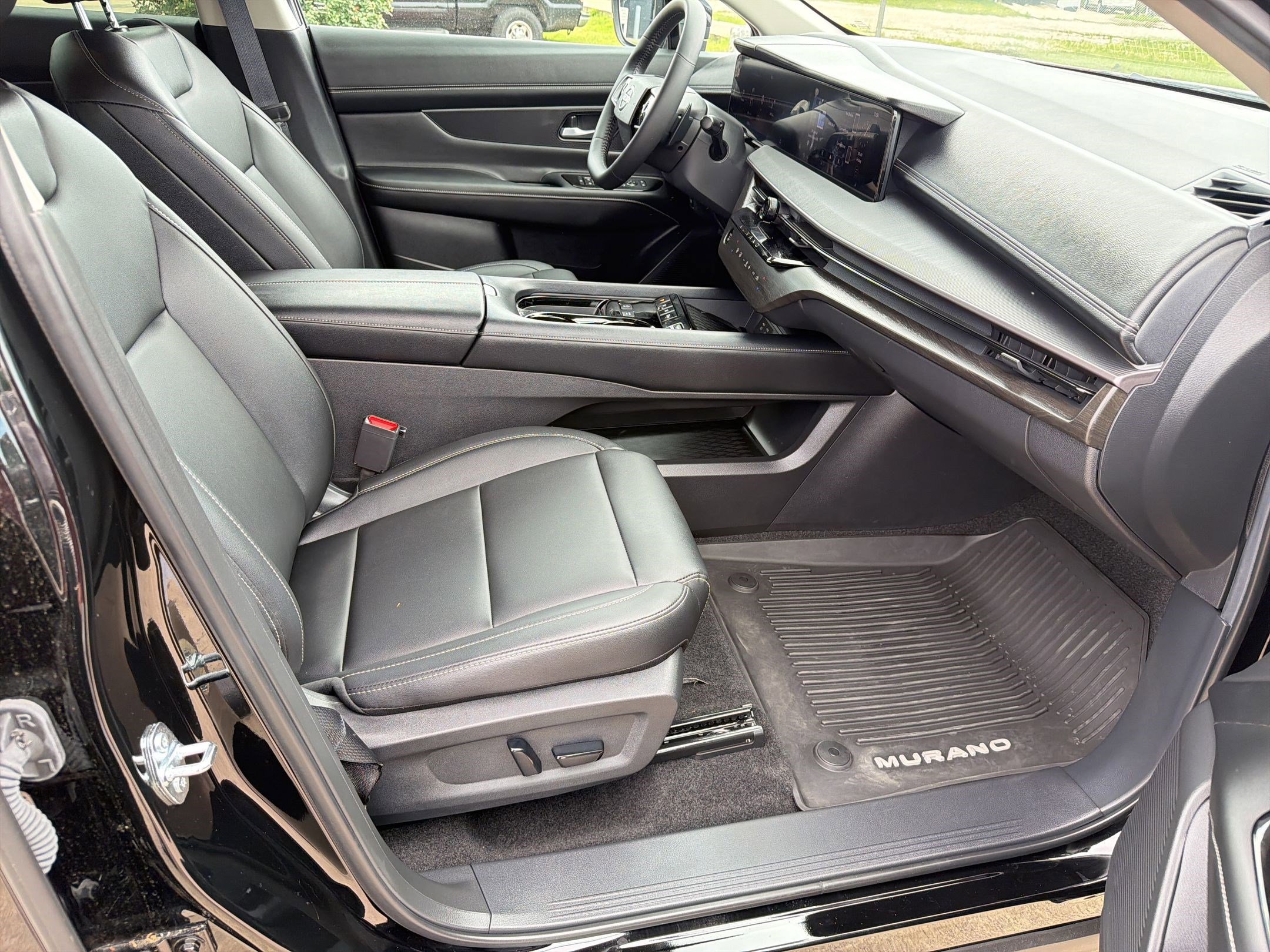 Used 2025 Nissan Murano SV FWD image 29