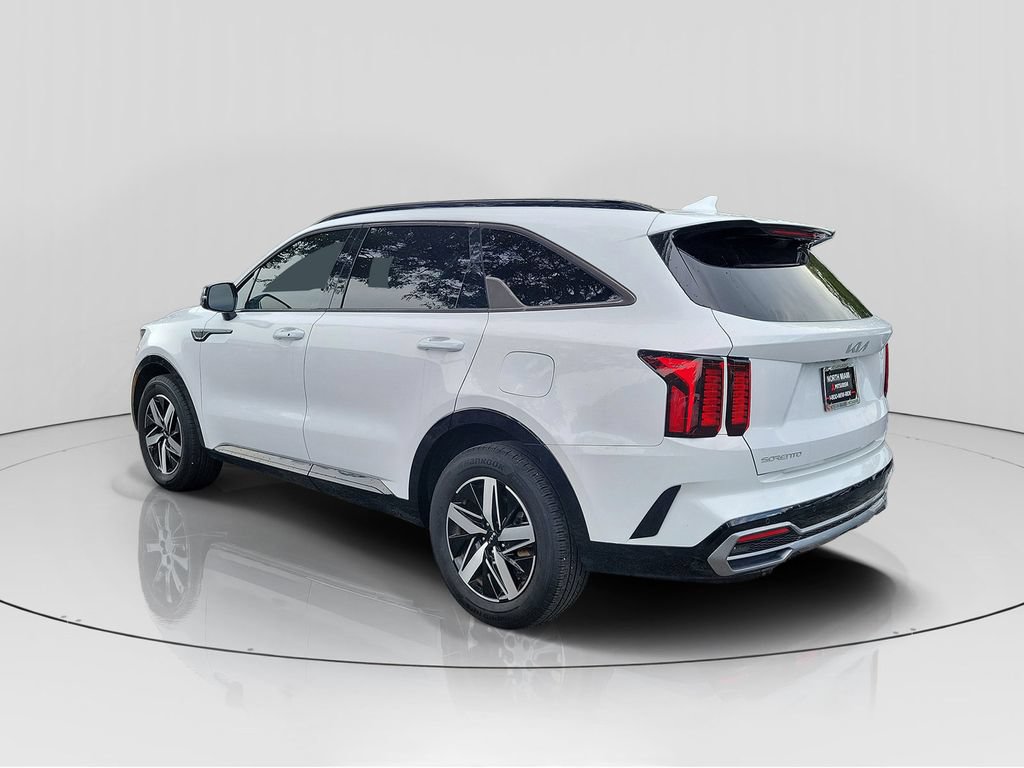 Used 2023 Kia Sorento S w/ Panoramic Sunroof Package FWD image 5
