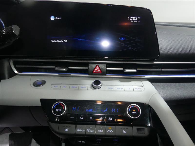 Used 2022 Hyundai Elantra Limited image 36