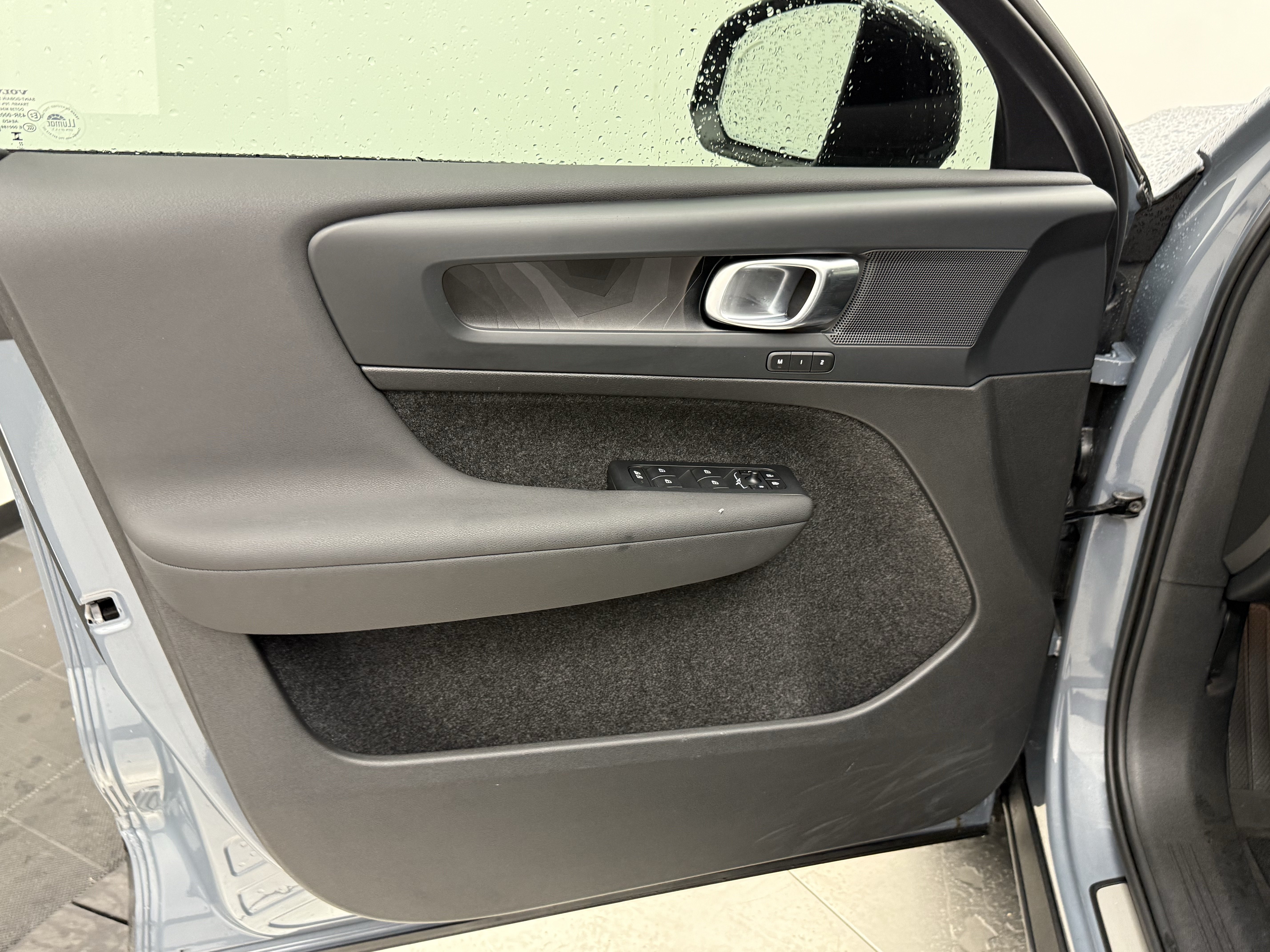 Certified 2023 Volvo C40 P8 Recharge Plus w/ Protection Package Premier AWD/4WD image 9