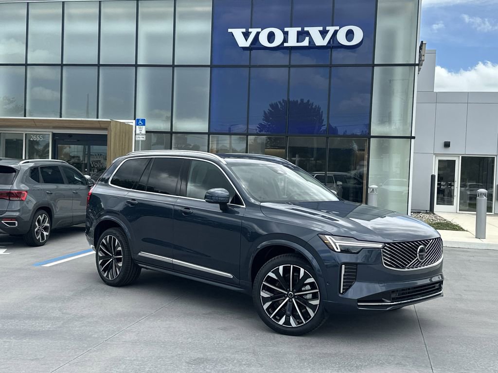 New 2026 Volvo XC90 B5 Ultra w/ Protection Package Premier