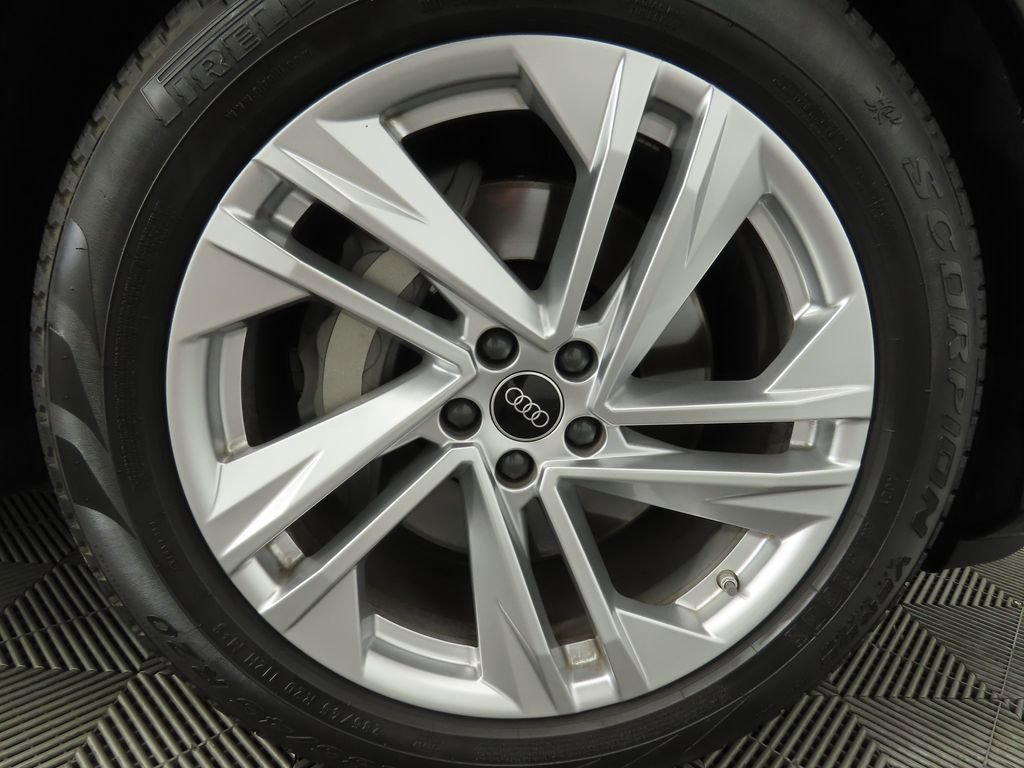 Used 2023 Audi Q7 3.0T Prestige image 33
