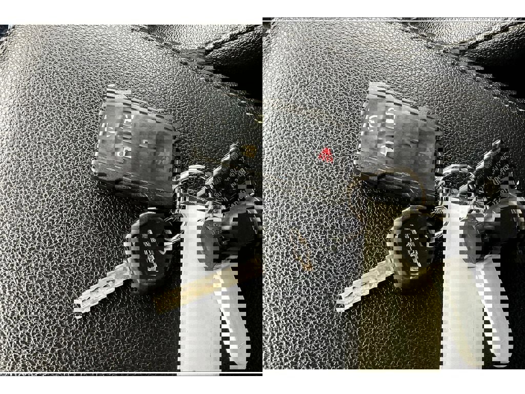 Used 2019 Chevrolet Colorado LT w/ Colorado RST Special Edition image 12