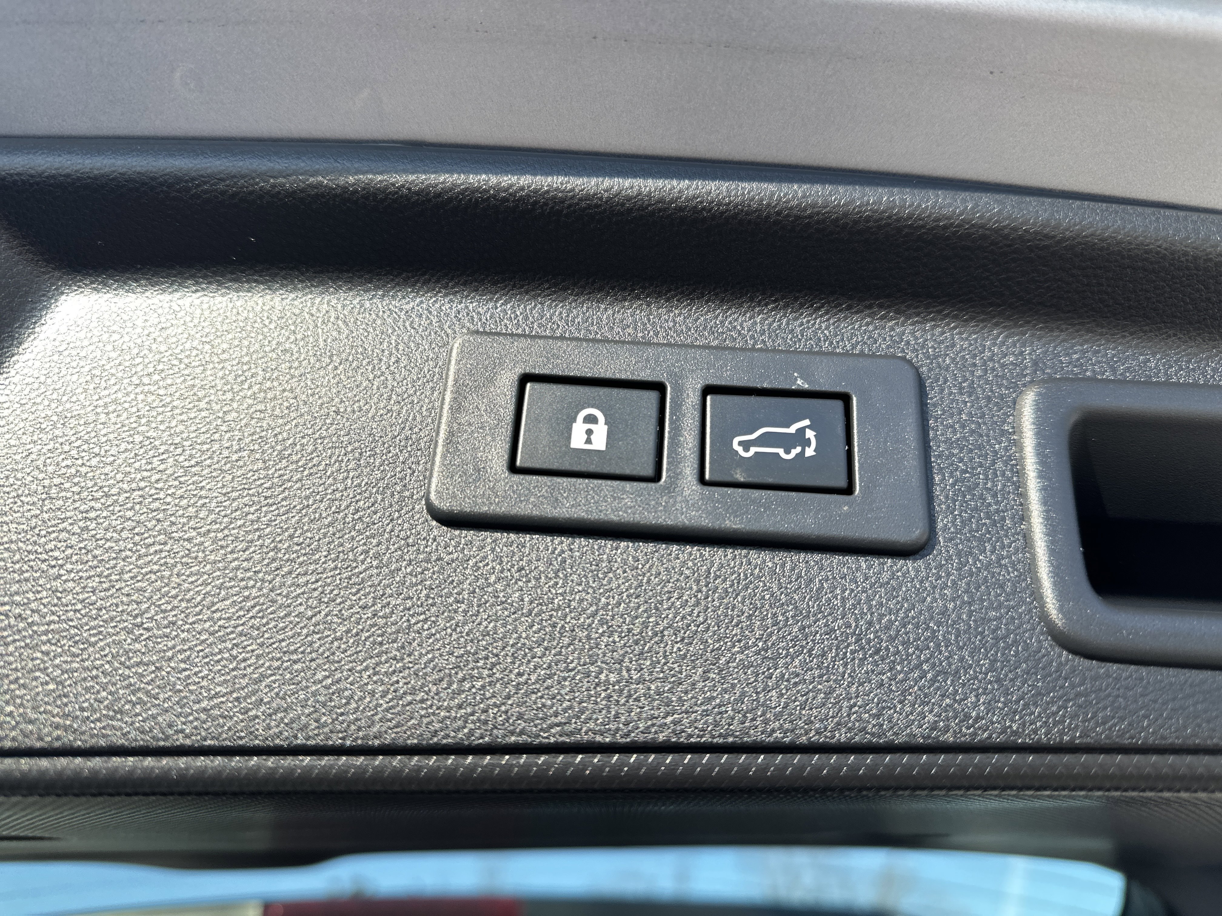 Used 2022 Subaru Forester Limited image 12