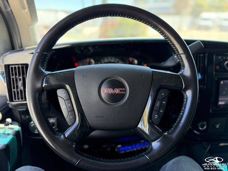 Used 2017 GMC Savana 2500 RWD image 12