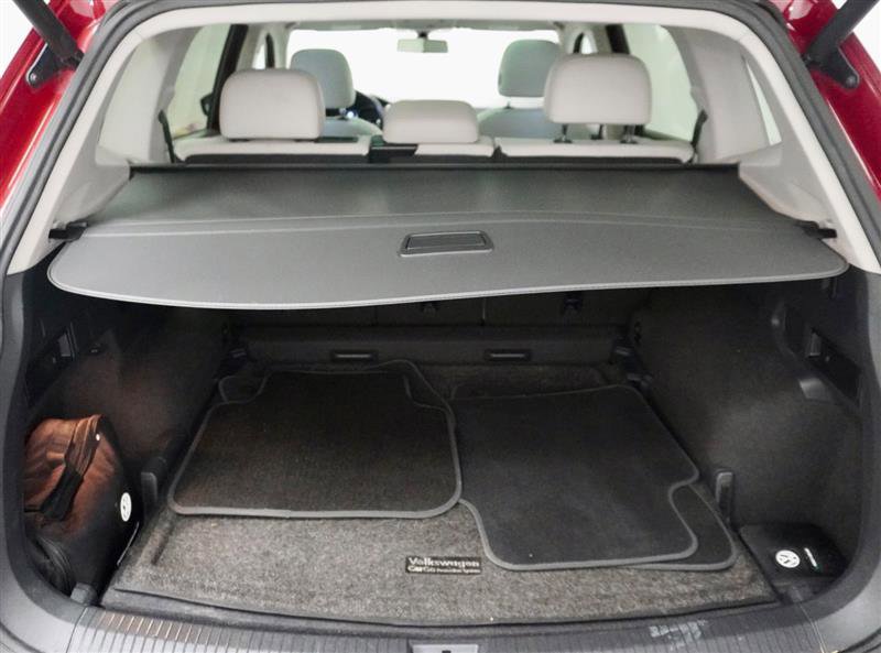 Used 2018 Volkswagen Tiguan SEL image 52