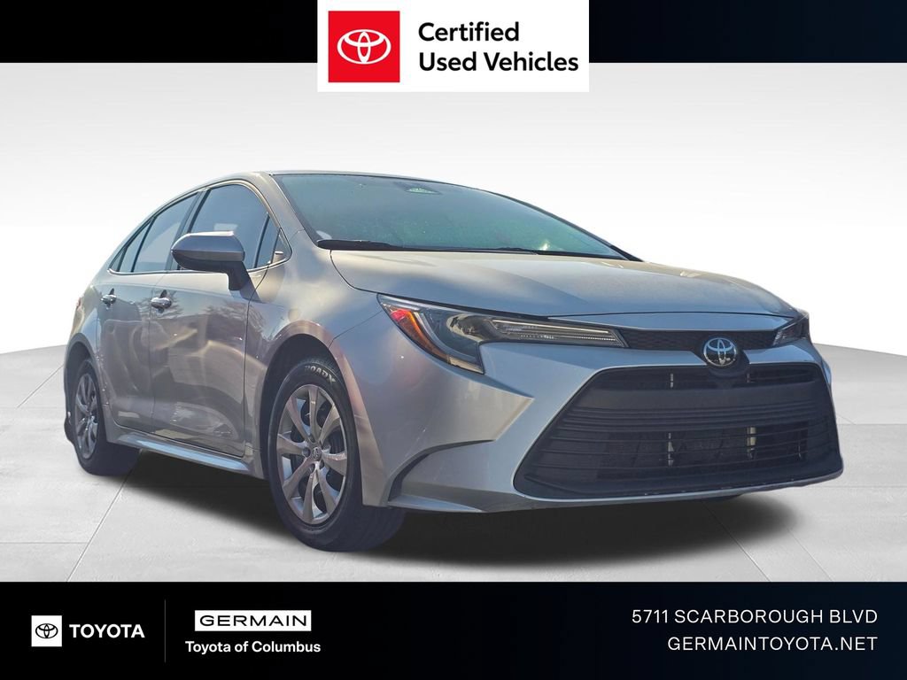 Used 2025 Toyota Corolla LE w/ Convenience Package FWD image 1