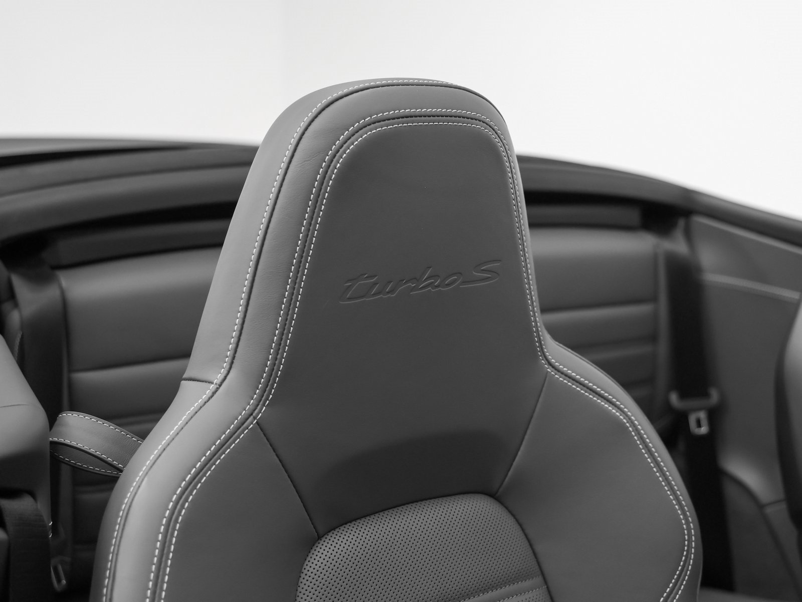 Used 2021 Porsche 911 Turbo S image 34