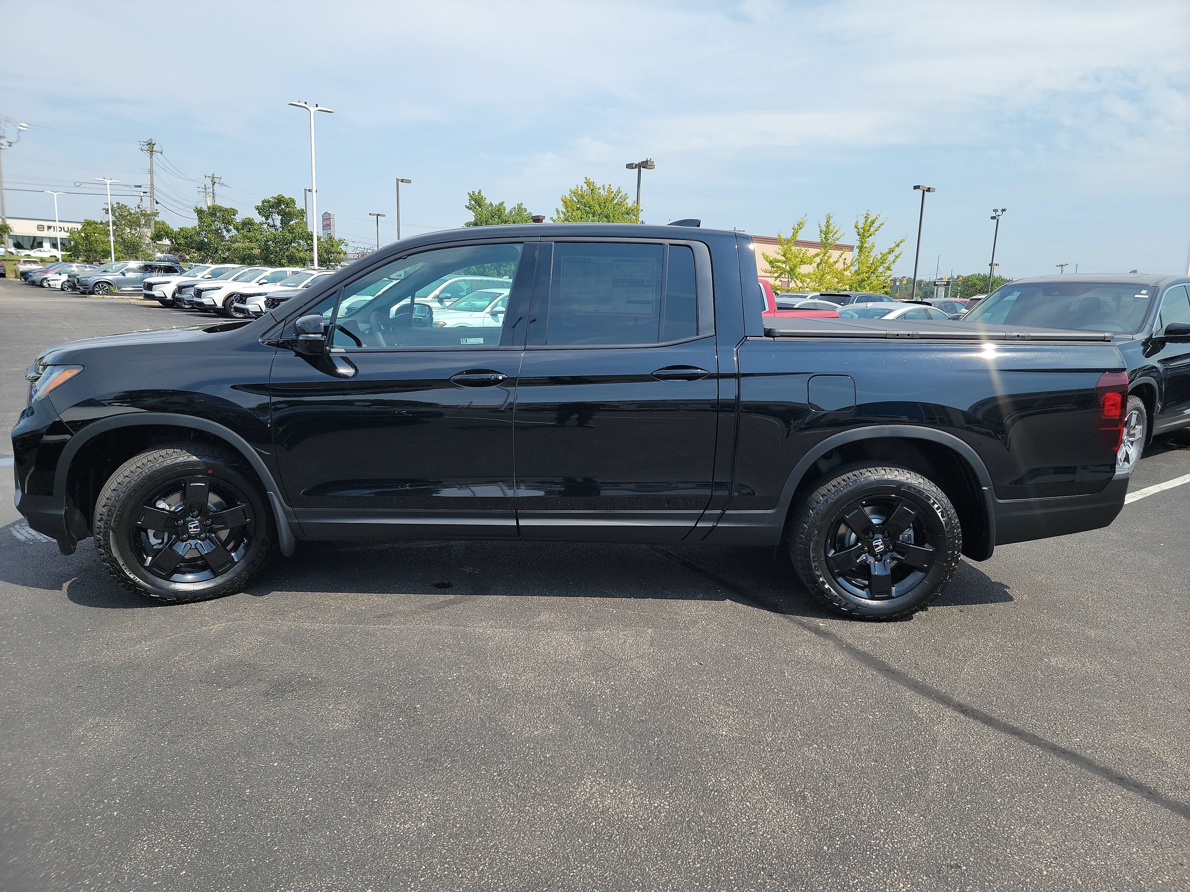 New 2026 Honda Ridgeline Black Edition image 4