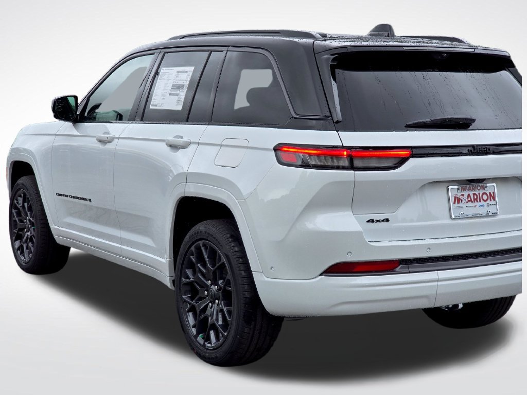 New 2027 Jeep Grand Cherokee Summit AWD/4WD image 40