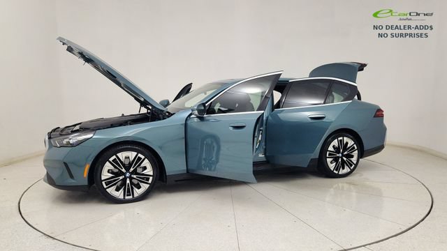 Used 2026 BMW i5 xDrive40 AWD/4WD image 16