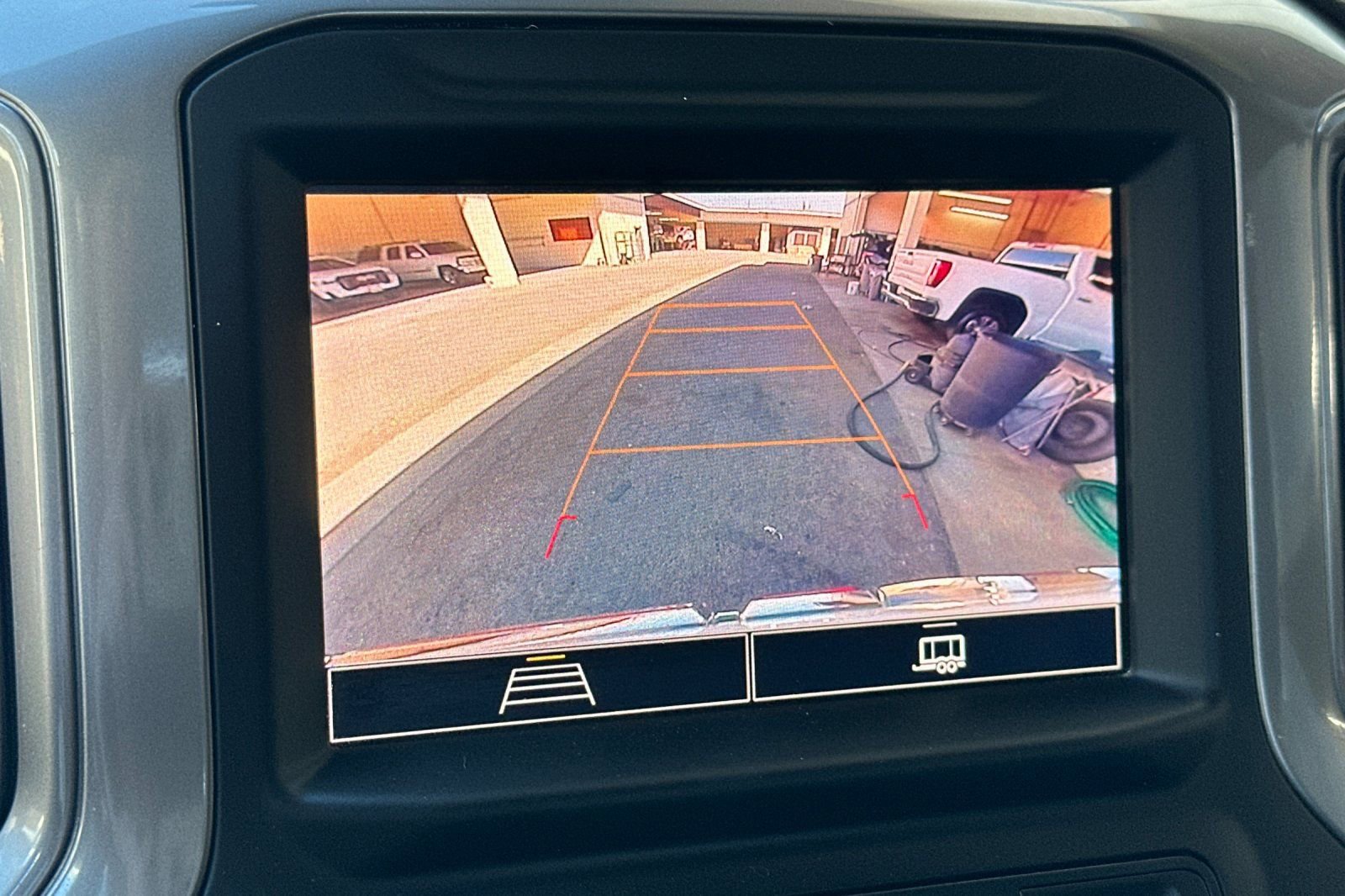 Certified 2022 GMC Sierra 1500 Pro w/ Pro Value Package image 25