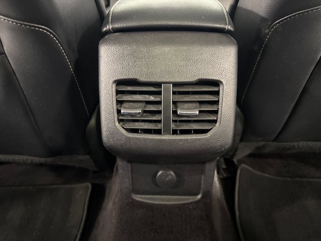 Used 2017 Ford Fusion SE FWD image 41