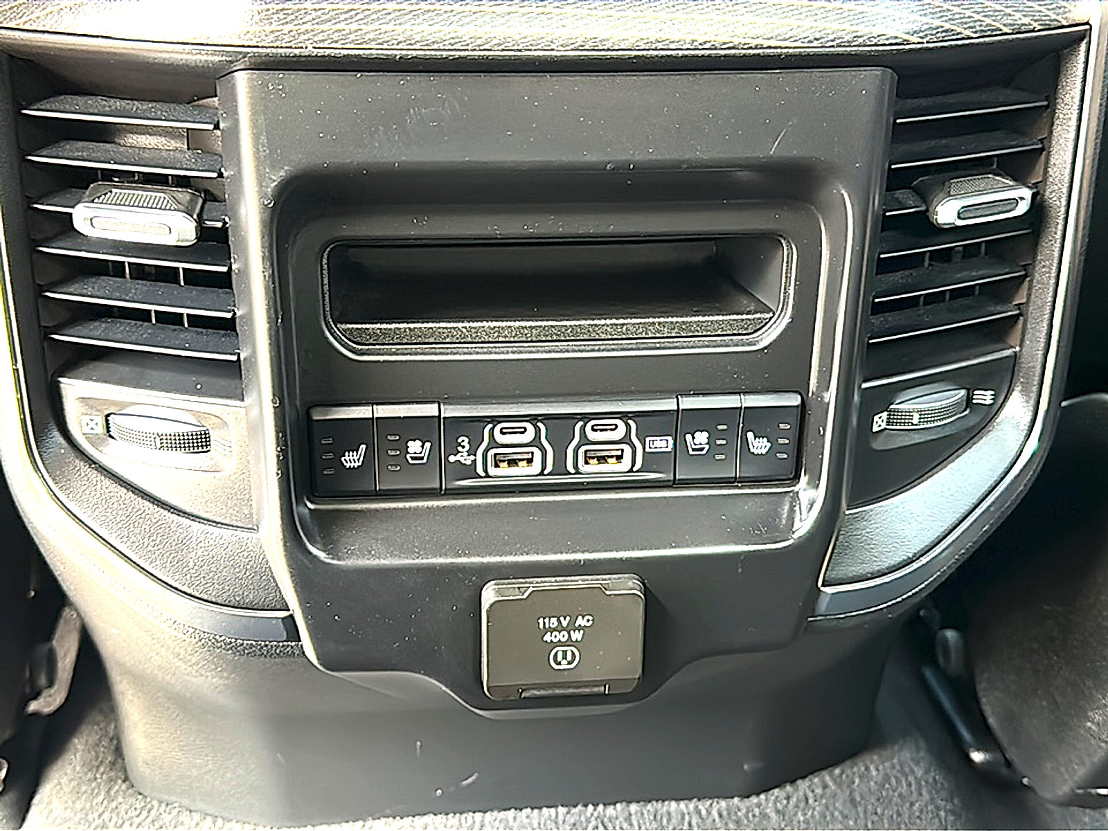 Used 2019 RAM 1500 Limited RWD image 21