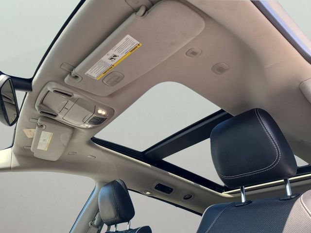 Used 2023 Chrysler Pacifica Limited FWD image 21