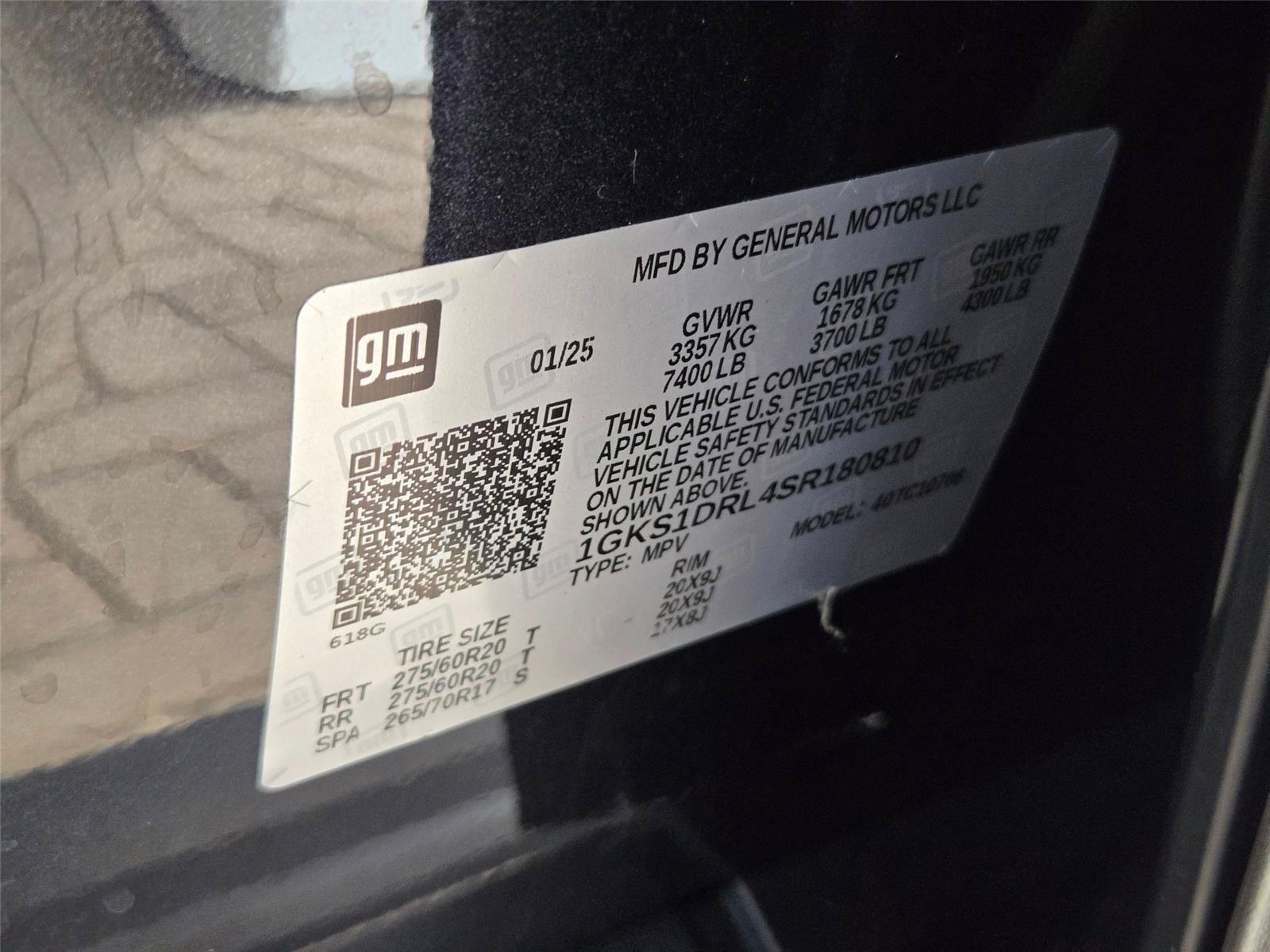 Used 2025 GMC Yukon Denali RWD image 35