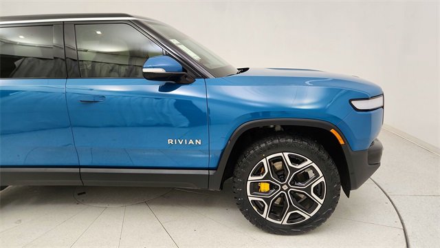 Used 2024 Rivian R1S Launch Edition image 7