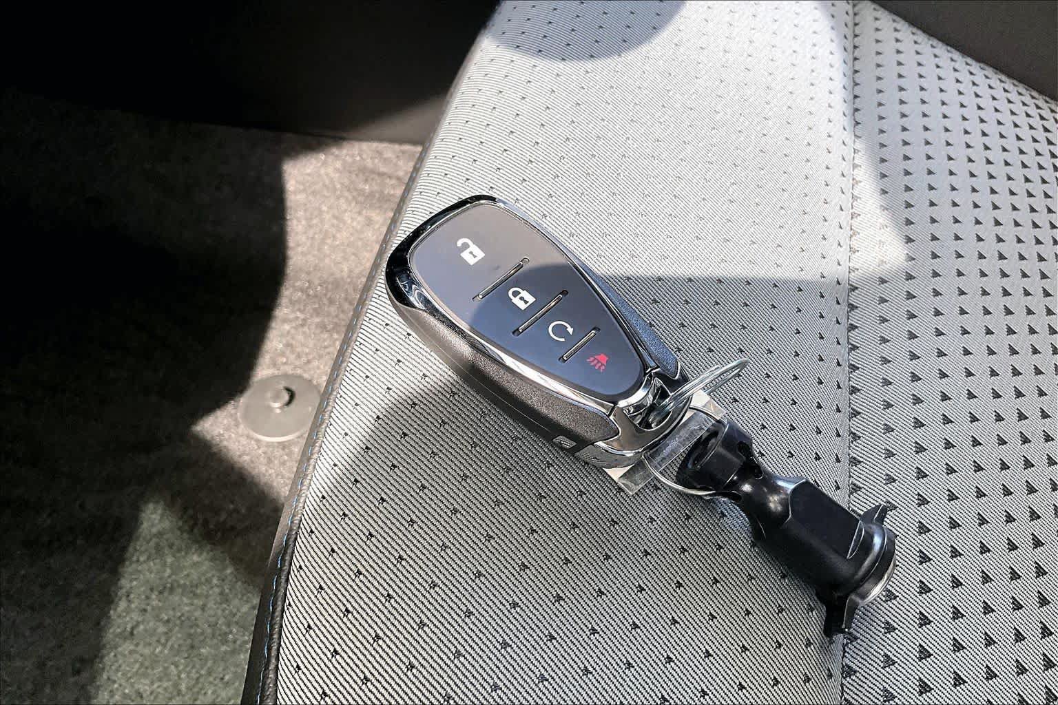 Used 2026 Chevrolet Trax LT FWD image 14