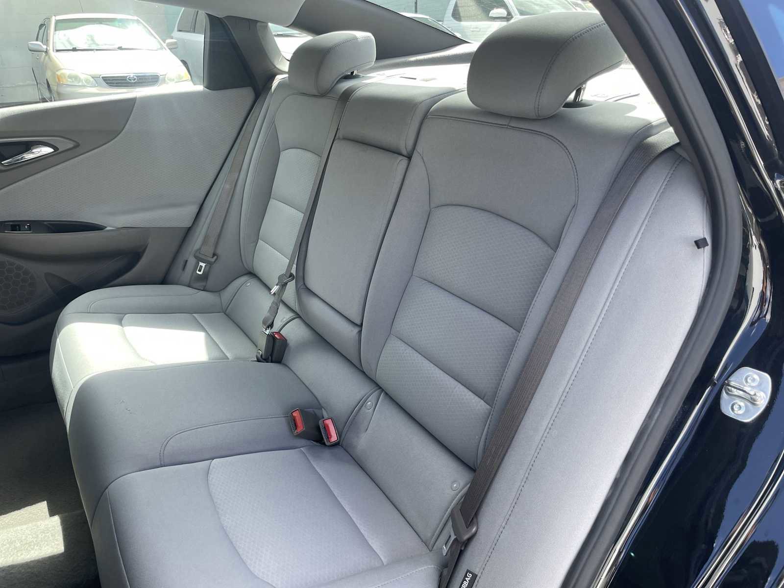 Used 2025 Chevrolet Malibu LT image 23