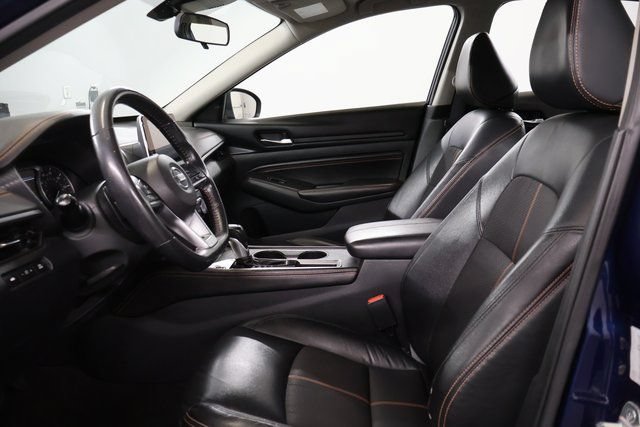 Used 2022 Nissan Altima 2.5 SR FWD image 11