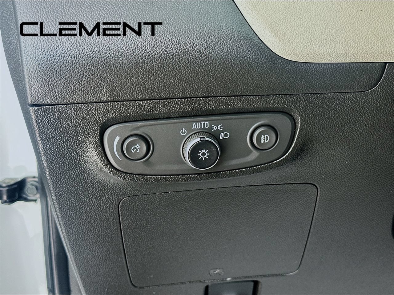 Used 2023 Buick Encore GX Select FWD image 14