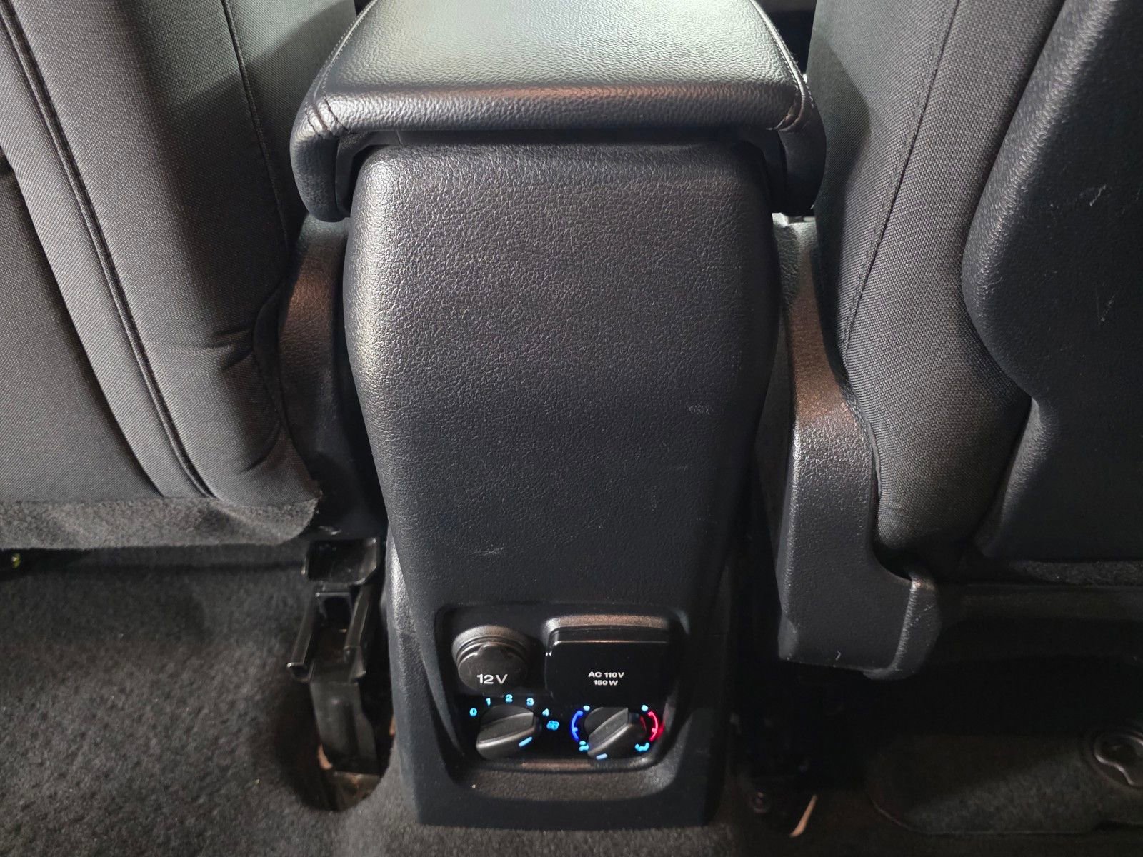 Used 2020 Ford Transit Connect XL image 18