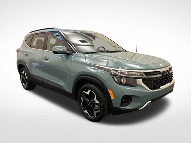 Certified 2026 Kia Seltos EX FWD image 3